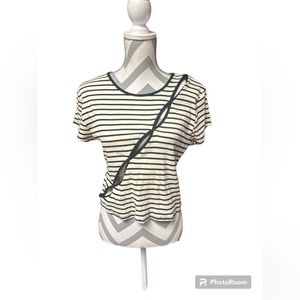 NWT TARGET WILD FABLE BLACK AND WHITE TEE TOP